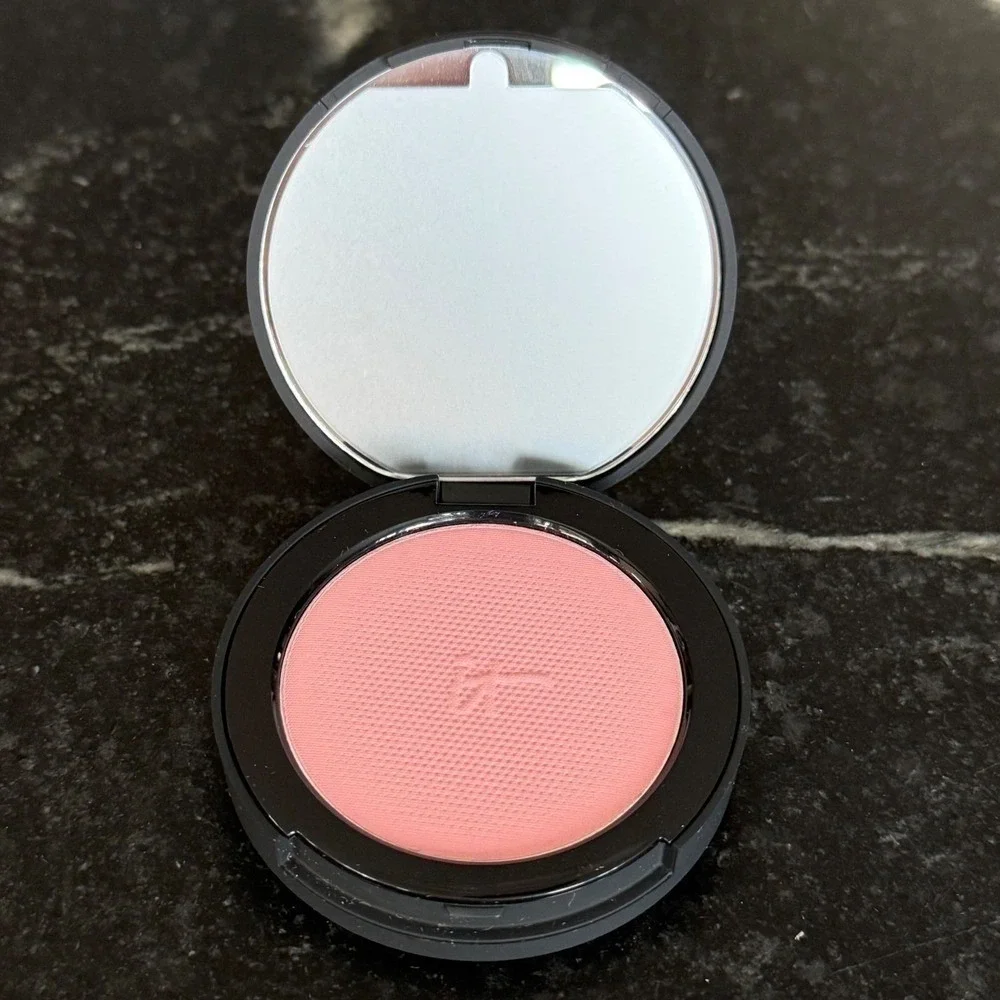IT Cosmetics Bye Bye Pores Blush Carefree Natural Mauve